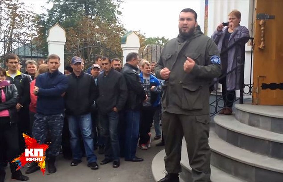 Накануне своего ареста Смирнов как ни в чем не бывало рассказывал на сходе о том, что в драке не участвовал и что казаки добьются наказания виновных.
