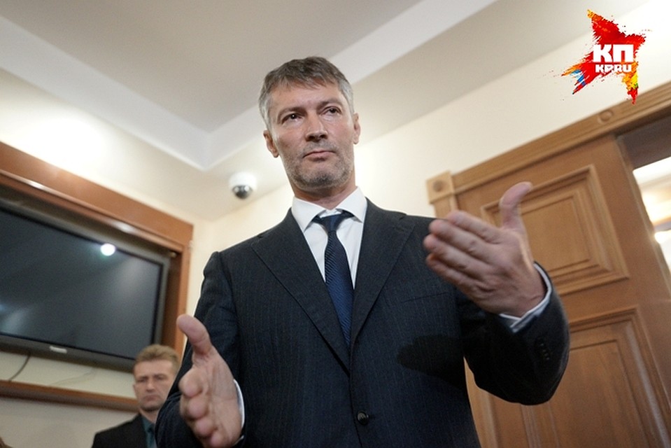 По словам Евгения ройзмана, он был обычным студентом