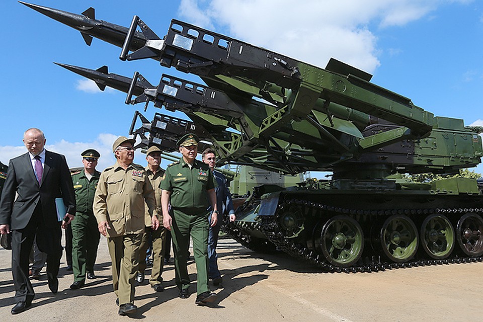 Шойгу возглавил вооруженные силы, когда генералы Пентагона и НАТО пренебрежительно поглядывали на российское войско. Фото из архива Управления пресс-службы и информации Минобороны РФ