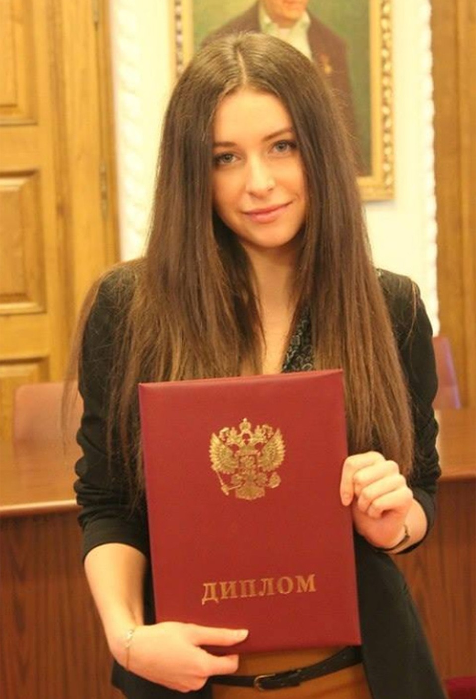 Отличнице пророчили большое будущее, но, видимо, в один прекрасный день Дорошенковой просто наскучила учеба