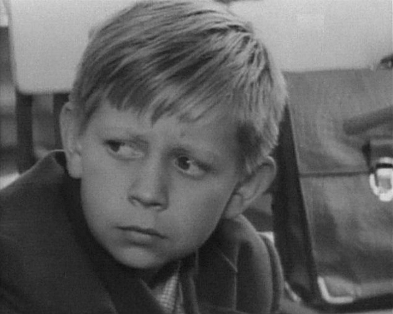 Одну из самых ярких ролей Андрей Войновский сыграл в фильме "Чудак из 5 "Б". Фото: kino-teatr.ru.