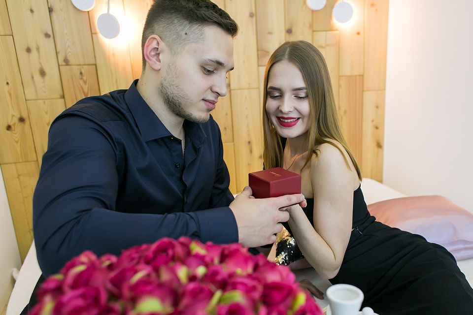 Свидание в Zoom или дома на кухне: как москвичи отметят День святого Валентина