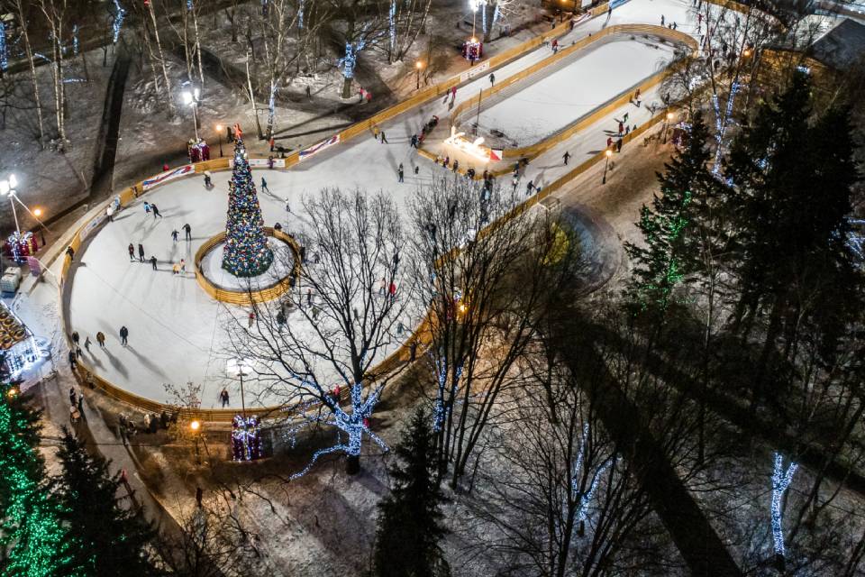 Каток «Театральный» в Химках