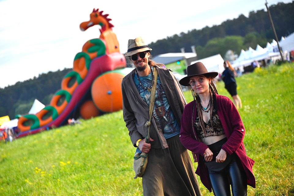 Дикая Мята Green 2022: концерты за 1 рубль, фурор девочек-панков и выход The Hatters в народ