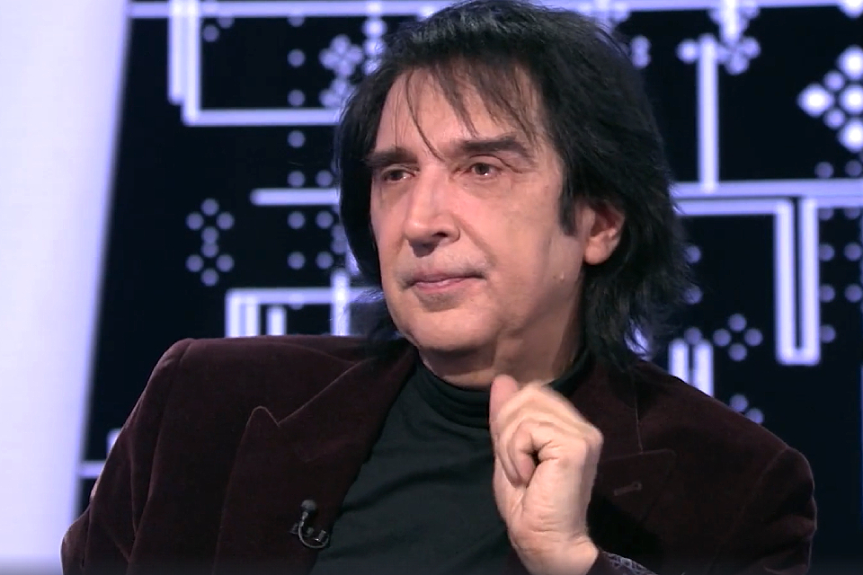 Кай Метов рассказал в «Секрет на миллион» о молодой возлюбленной, детях и внучке