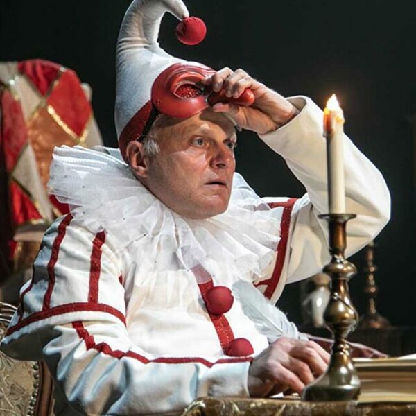 Спектакль «Кабала святош/Мольер»