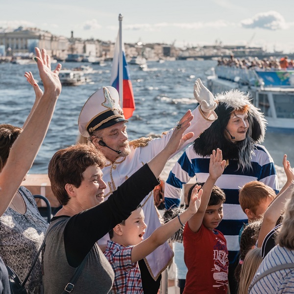 15 лучших идей, куда сходить на выходные в Санкт-Петербурге 19-20 июня 2021 года: музыкальный карнавал и фестиваль пионов