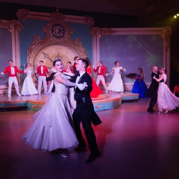 Шоу «Летний бал»