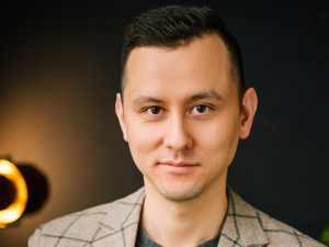 Максим Усунгван