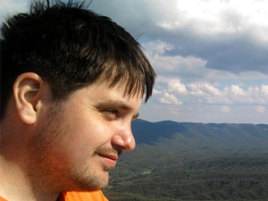 Денис Серов