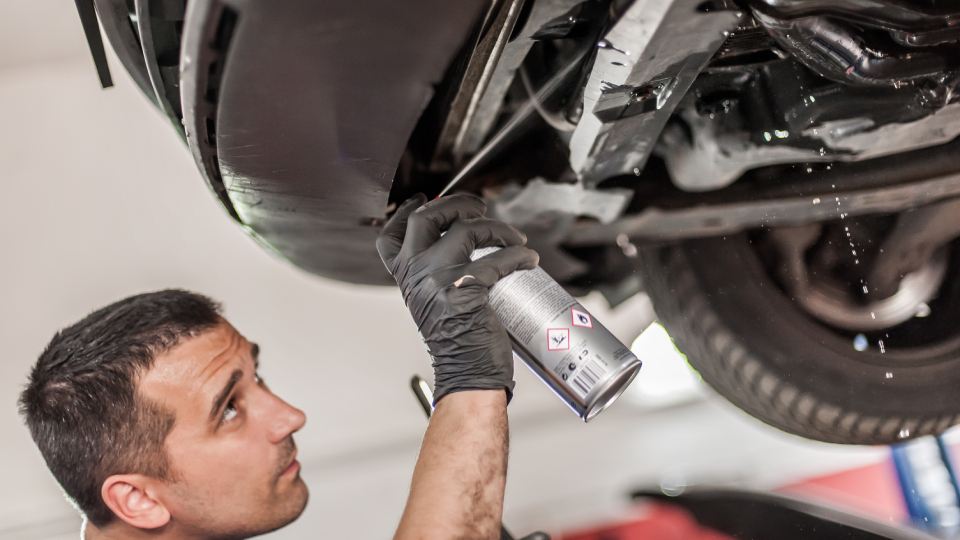 10 лучших жидких ключей в 2023 году для автомобиля и быта