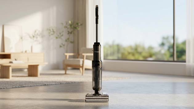 Tineco Floor One SWITCH S7 STRETCH. Фото: Татьяна Фадеева / Нейросеть