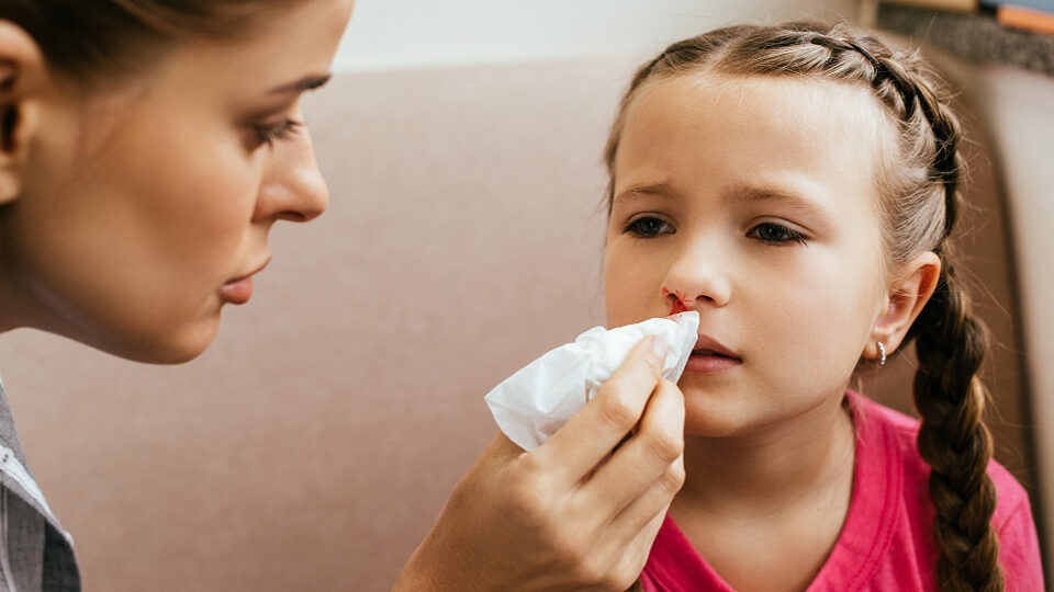 Кровь из носа у ребенка