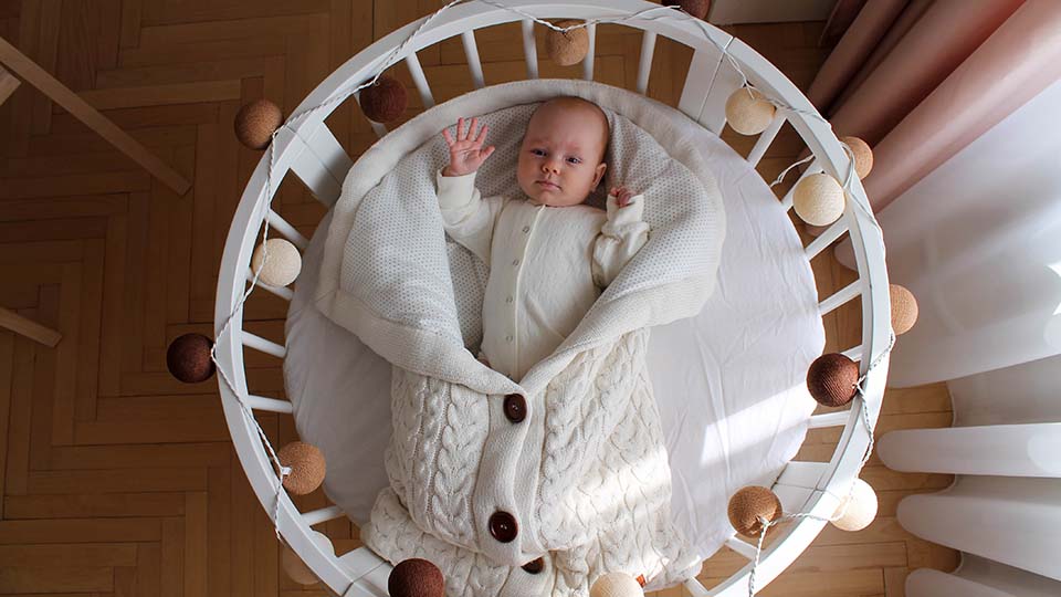 11 лучших конвертов на выписку для новорожденных