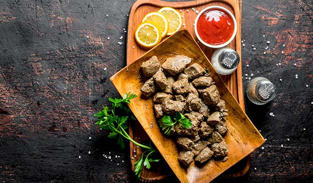 Куриная печень со сметаной и горчицей