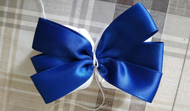 Бантик на резинке для волос