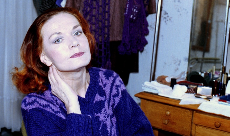 Три брака и нет детей: Как живет актриса Людмила Чурсина