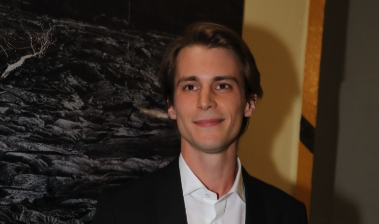 Возлюбленная Ивана Янковского показала фигуру после родов