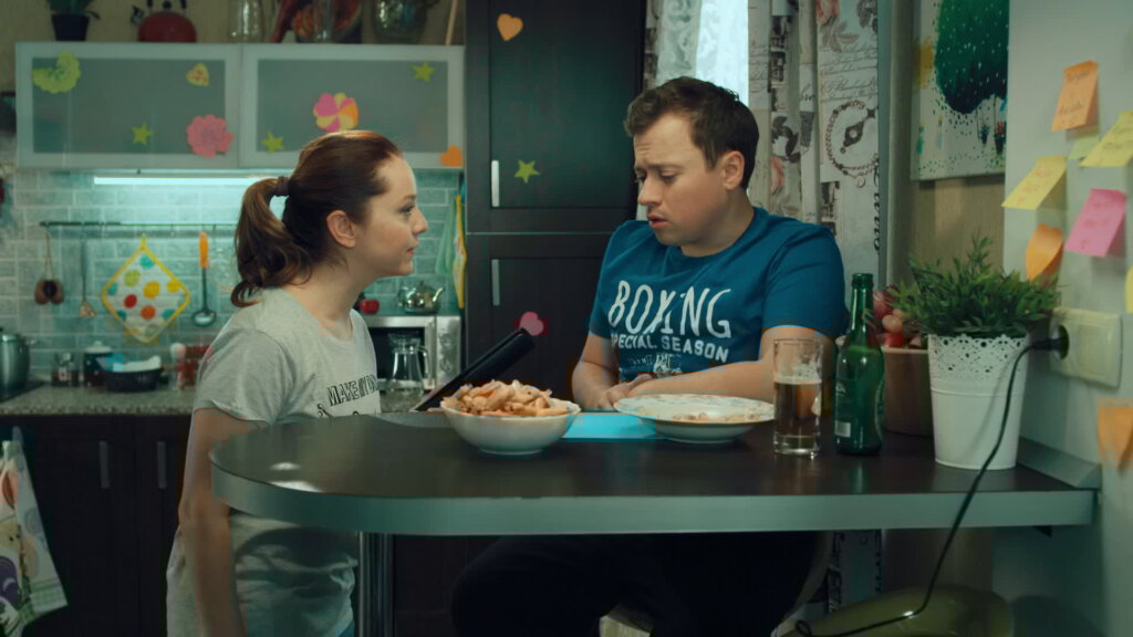 В чем правы или не правы Сергеевы – самая популярная семья российского телевидения из сериала «САШАТАНЯ»