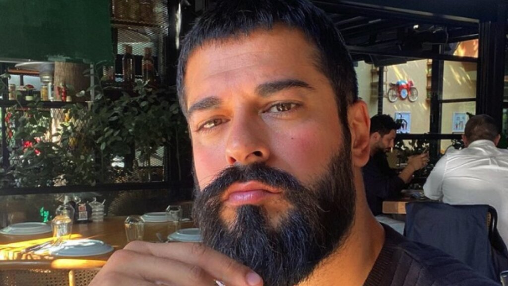 Новое видео с Бураком Озчивитом бьет все рекорды по просмотрам в YouTube