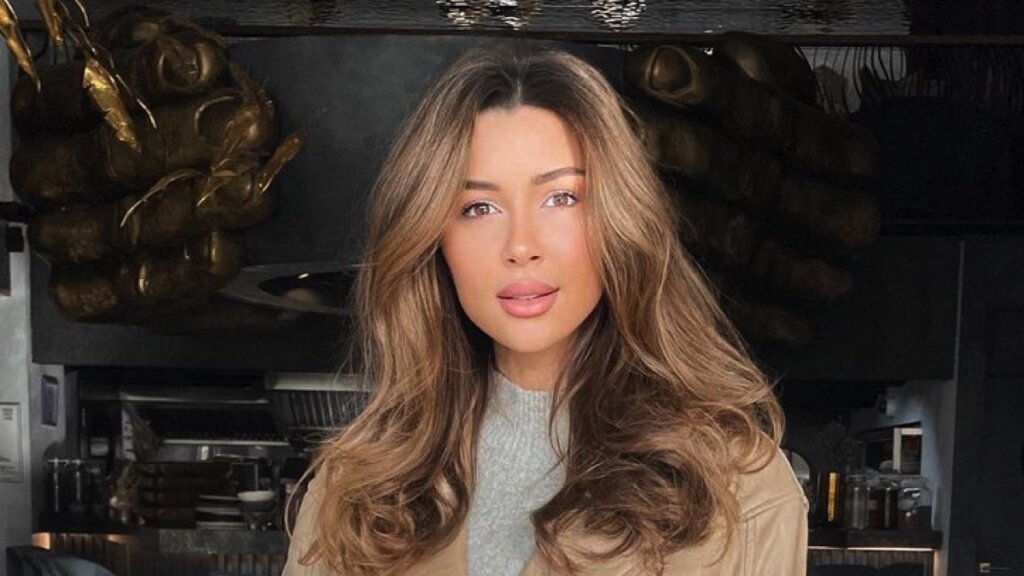 Дочь сделала страшное признание о больной раком Анастасии Заворотнюк