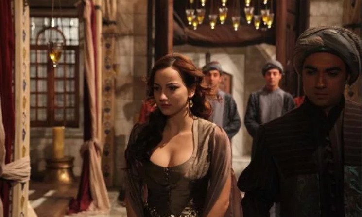 Почему именно страх заставил Хюррем избавиться от Гюльнихаль-хатун