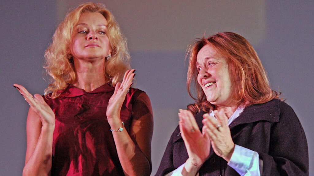 Дочь измученной Альцгеймером Маргариты Тереховой отказалась говорить про сбежавшего из России брата