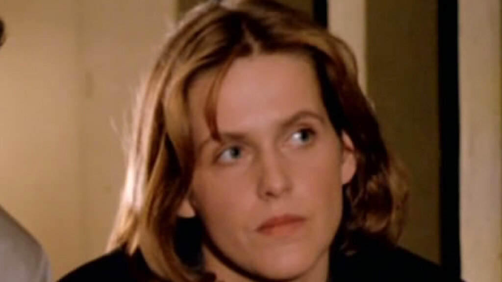 40 лет счастлива в браке, родила двоих детей: как сложилась судьба красавицы-актрисы из фильма «Волкодав» Инары Слуцка