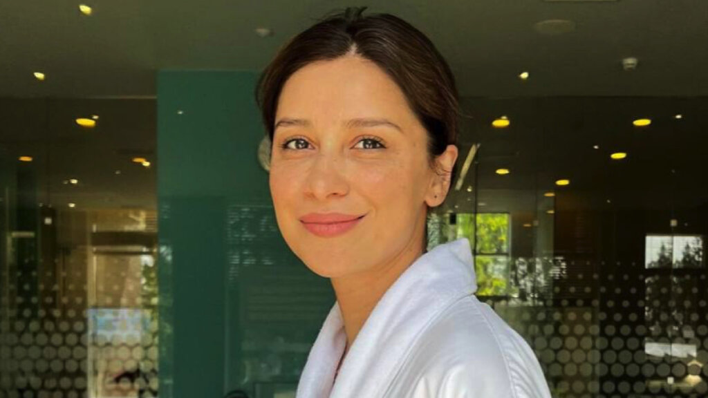 Равшана Куркова впервые вышла в свет после рождения второго ребенка