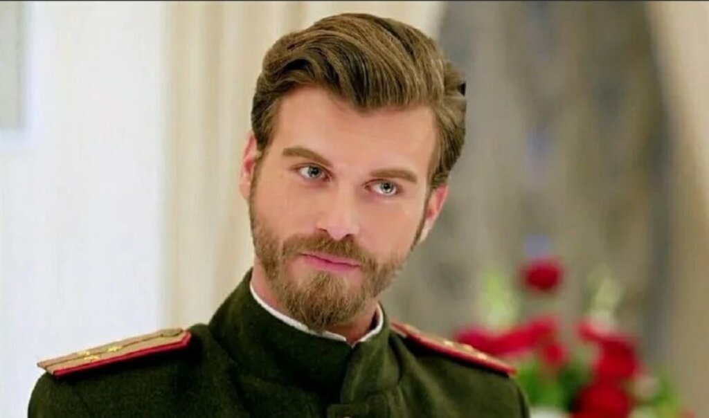 Фальшивый брак и ненастоящий ребенок: в чем обвиняют Кыванча Татлытуга и как ему удалось стать звездой