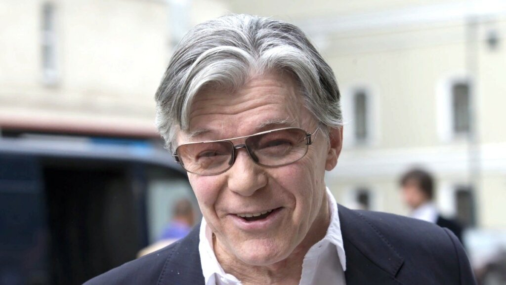 В семье 85-летнего Александра Збруева родился ребенок