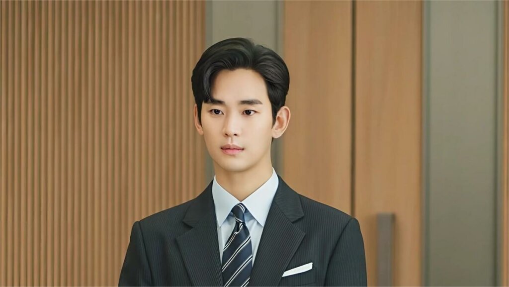 Ким Су-хён не состоял в отношениях с несовершеннолетней Ким Сэ-рон во время своей армейской службы