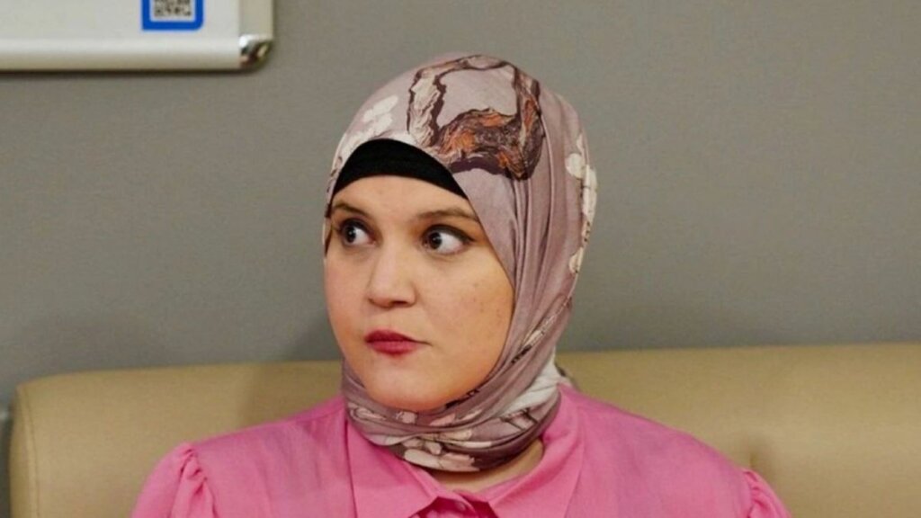 Против турецкой актрисы Фейзы Дживелек возбуждено уголовное дело