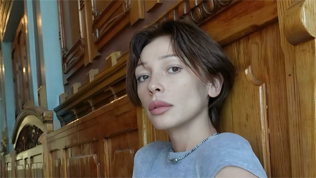 Свекровь Насти Ивлеевой, которую не позвали на свадьбу, жалеет блогершу: раскрыла правду о сыне