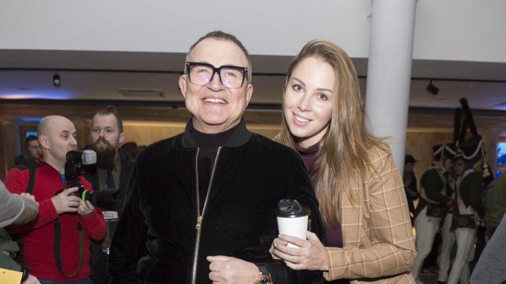 Переживший инсульт Дмитрий Дибров разводится с молодой женой после 16 лет брака