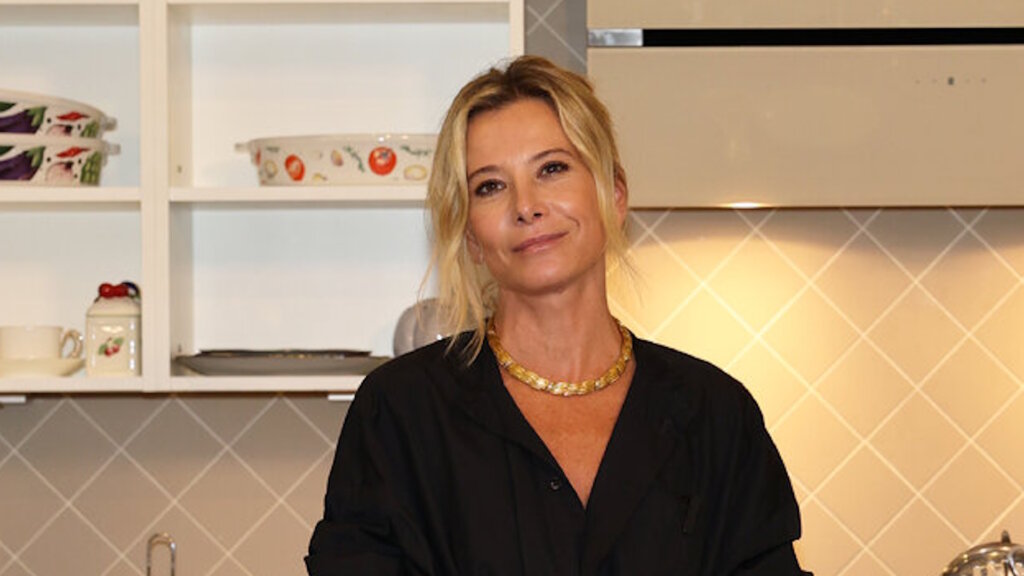 «За шашлык отвечу!» Юлия Высоцкая прокомментировала свои кулинарные способности