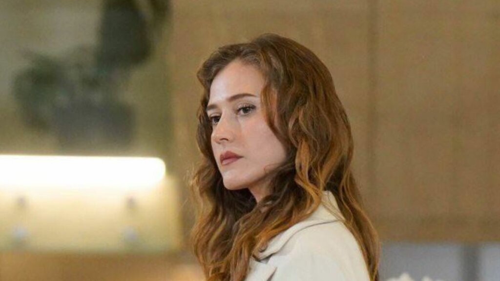 Раскрыта тайна неадекватного поведения Беррак в турецком сериале «Розы и грехи»