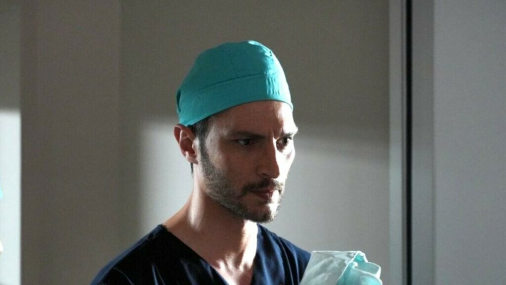 Самые обсуждаемые турецкие актеры в ноябре 2025 года