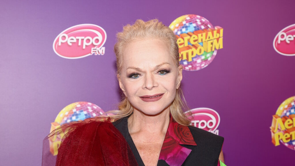 Лариса Долина улетела отдыхать в люкс Абу-Даби с ключами от квартиры Лурье