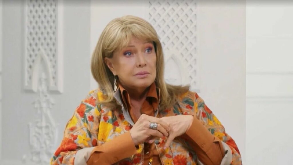 Внешность 72-летней Елены Прокловой раскритиковали: вот что произошло