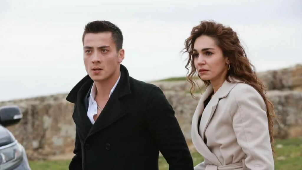 Часы, обувь и не только: 5 киноляпов в турецком сериале «Далекий город»