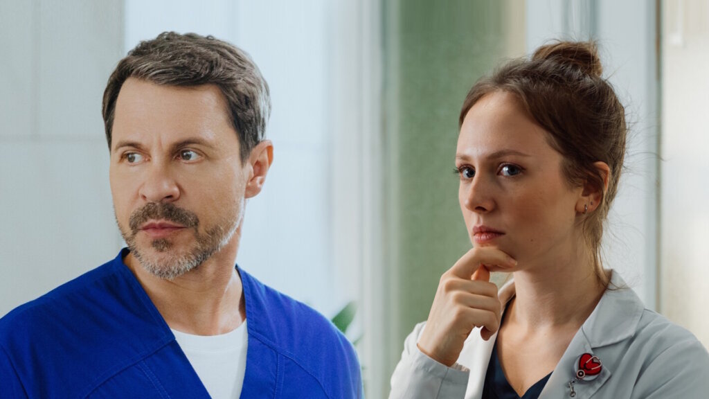 Новые отечественные сериалы про медиков: От комедии до боди-хоррора