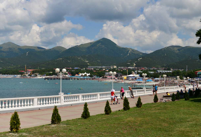 kabardinka-1220-670x455.jpg