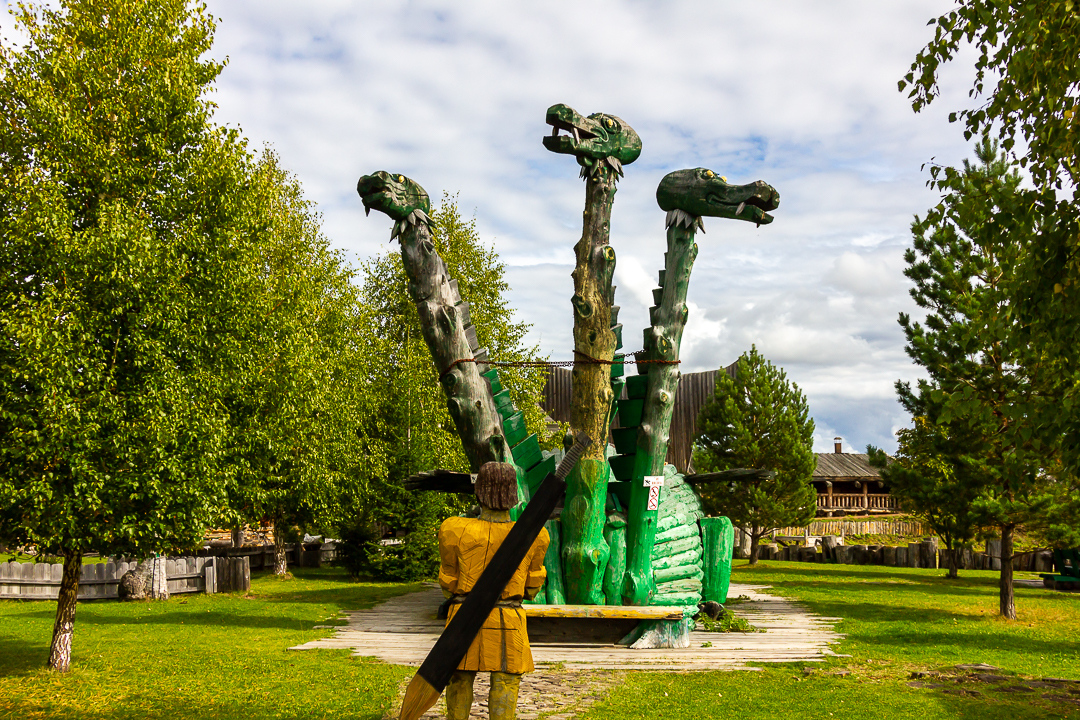 деревянный трехглавый змей горыныч