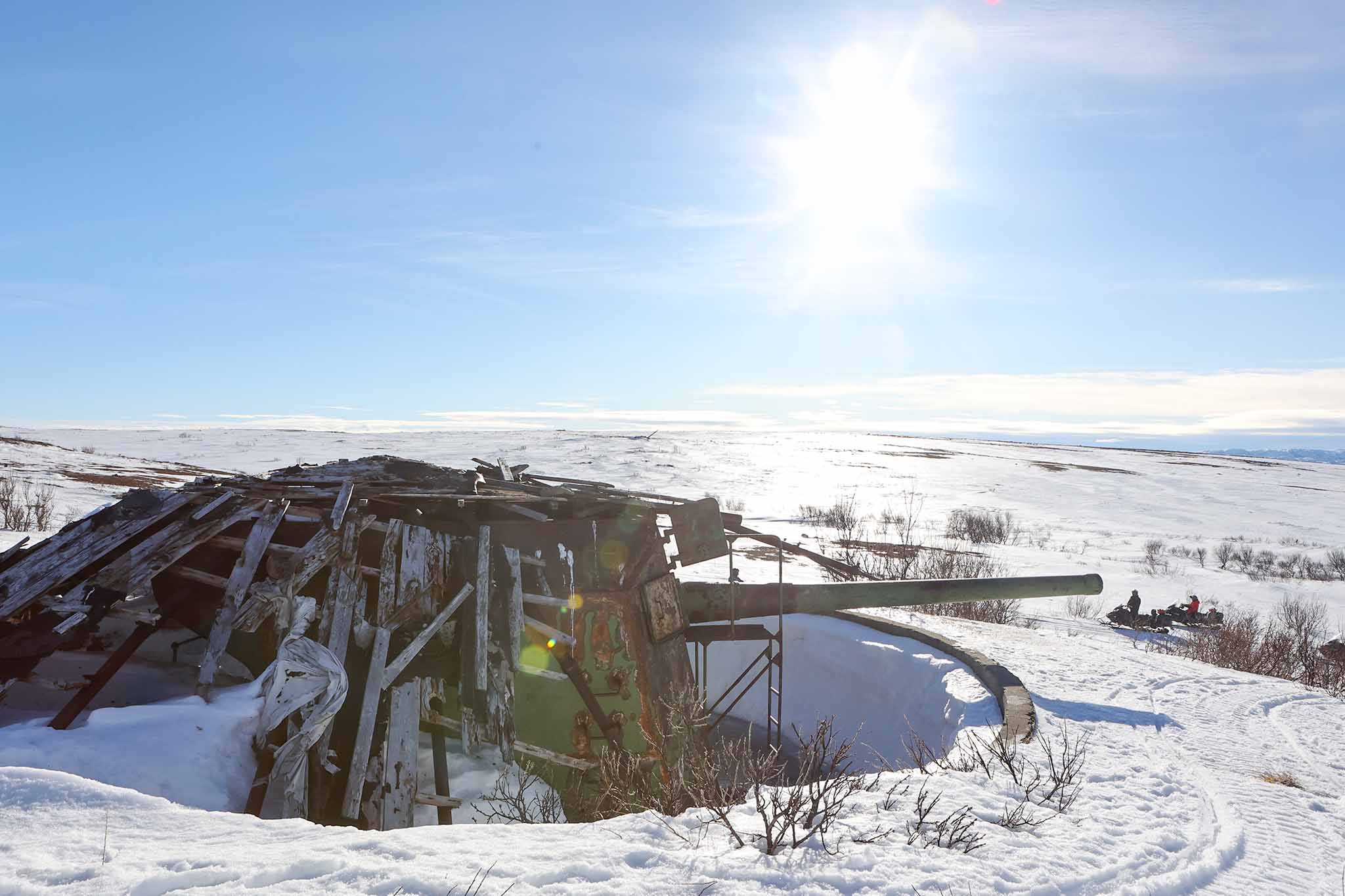 Здесь немало береговых батарей с подземельями.