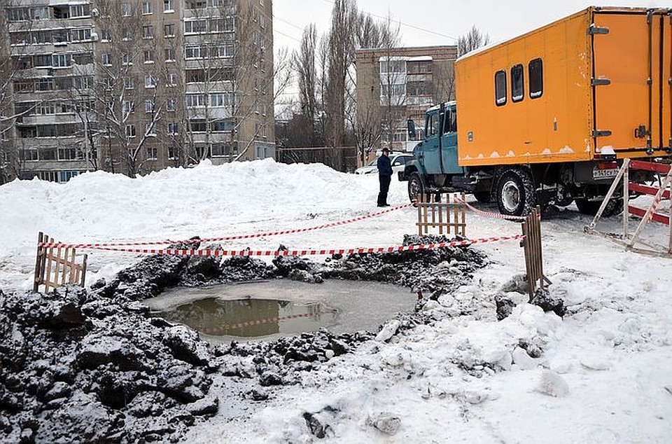 Для ремонта труб водоканала на сутки перекрыта улица Тархова