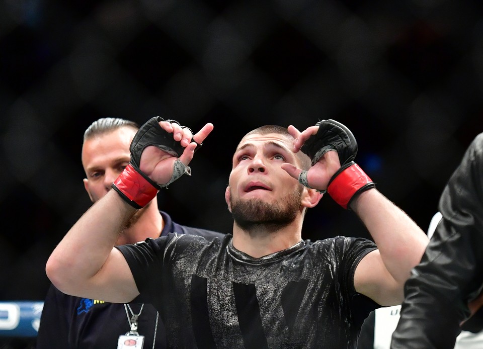 Бой Хабиб Нурмагомедов Эл Яквинта на UFC 223 завершился