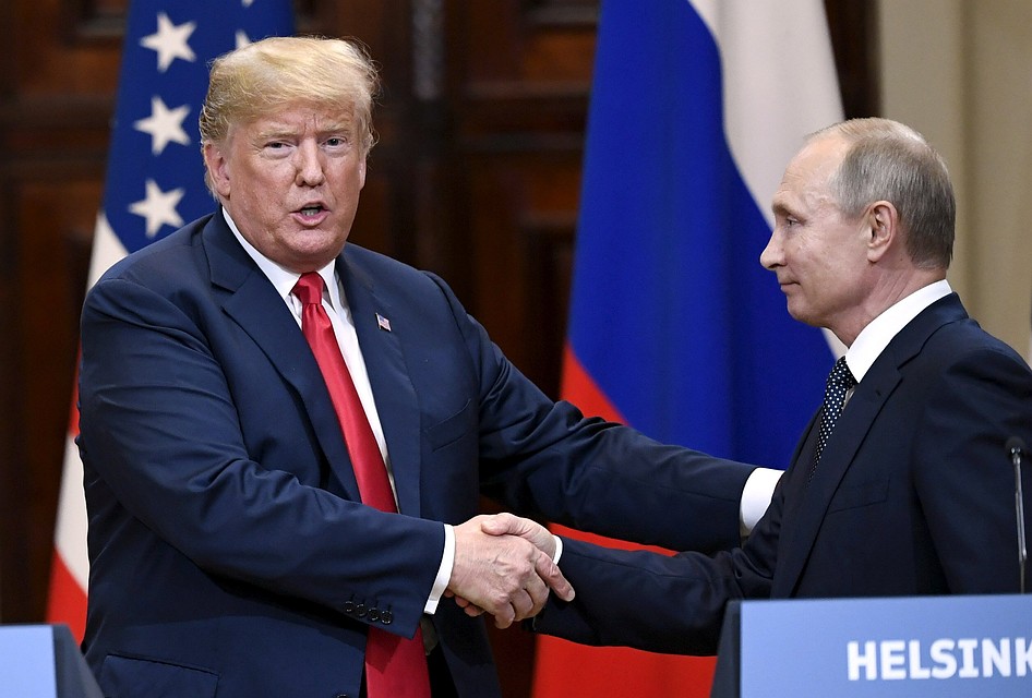 Встреча президента США Дональда Трампа и главы России Владимира Путина Встреча президента США Дональда Трампа и главы России Владимира Путина