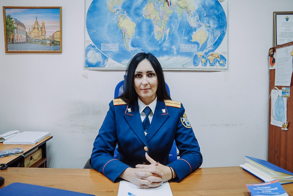 Фото страшных девушек под елкой — photo 11