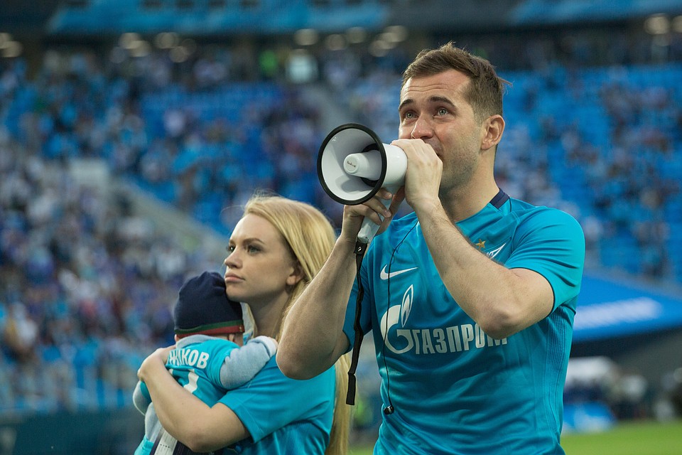 erotika-sapogah-video-est-mnenie-chto-vse-zheni-potentsialnie-shlyuhi-molodie-parni-zhenskom